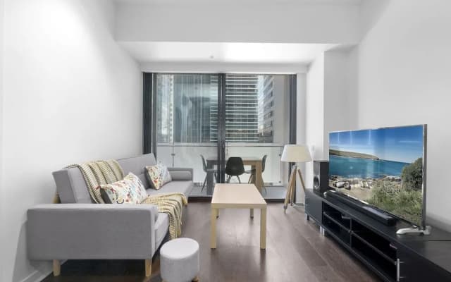 EDWARD, 3BDR Melbourne Apartment - photo 2