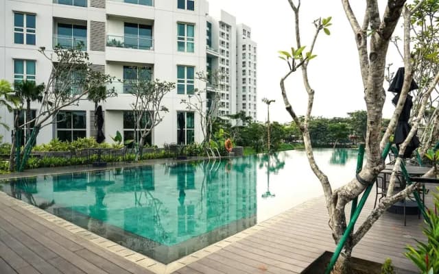 Lush Lakeside - Citra Luxury Apartments - photo 5
