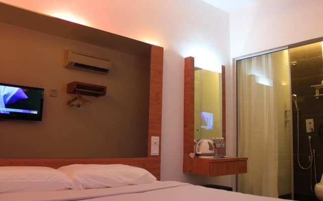 Dream Hotel - photo 3
