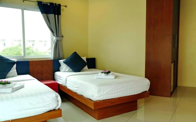 Calypso Patong Hotel - photo 2
