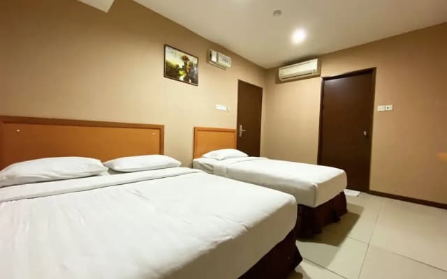 OYO 90108 Hotel Kaya - photo 5