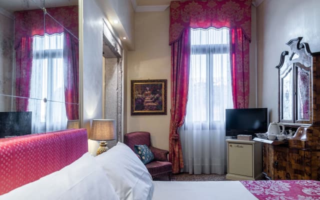 Palazzo Odoni - photo 2