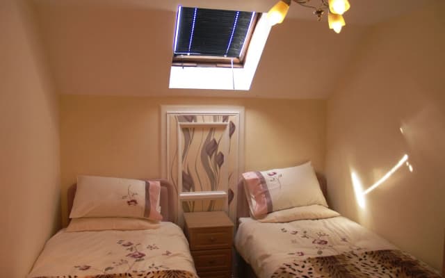 Niddry Street Apartments - photo 4