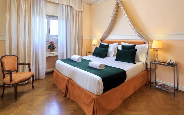 Hotel Villa Carlotta - photo 4