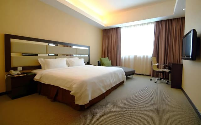 Ixora Hotel - photo 4