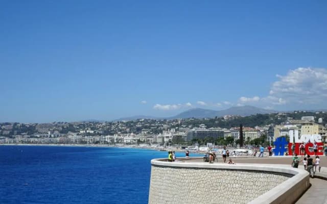Les Gérardines, 3-room with Airco and balcony - photo 2