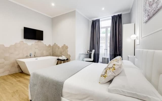 Opera Private Suites - photo 3