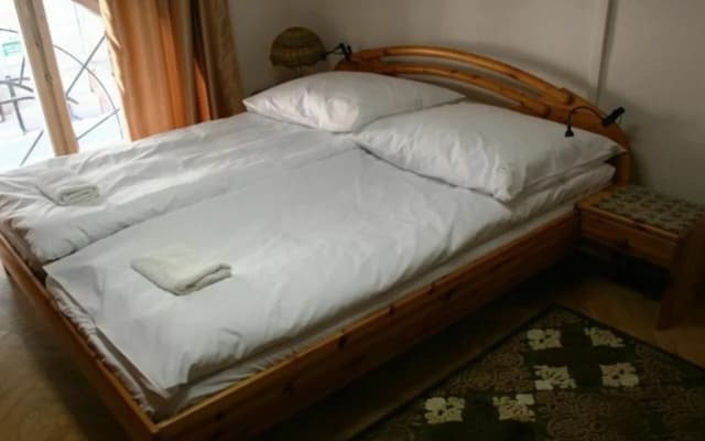Walking Bed Budapest Hostel - photo 4