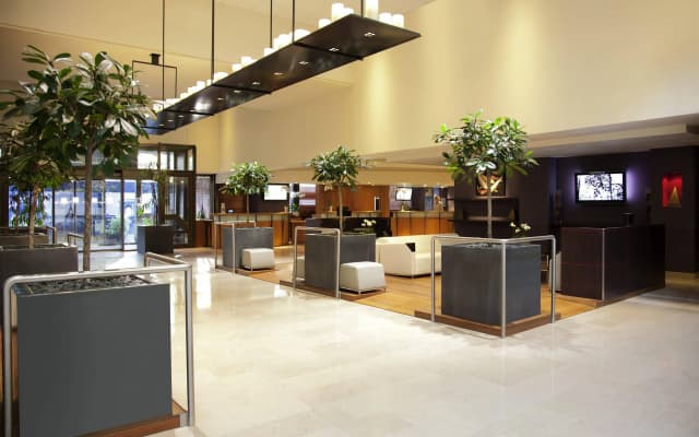Novotel Paris Les Halles Hotel - photo 2
