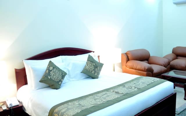 Hotel Forest Green - photo 3