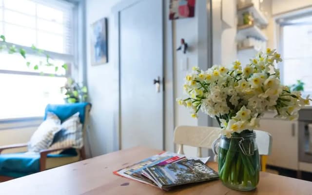 Beautiful Lush and Green Oasis Studio Apartment - photo 2
