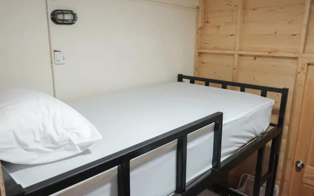 The Bridge Hostel - photo 5