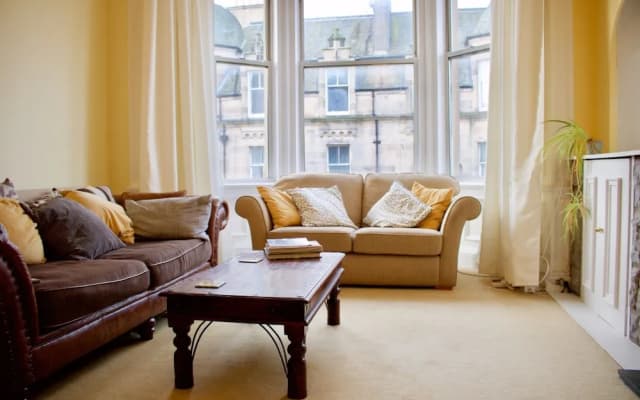 2 Bedroom Bruntsfield Apartment - photo 5