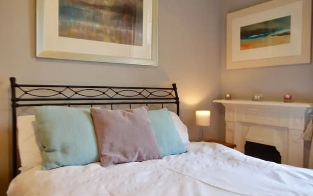 Sunny First Floor Stockbridge Flat - photo 5