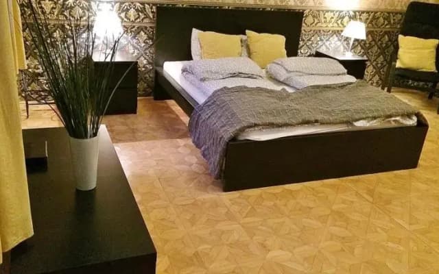 Romantic Budapest Apt - photo 4