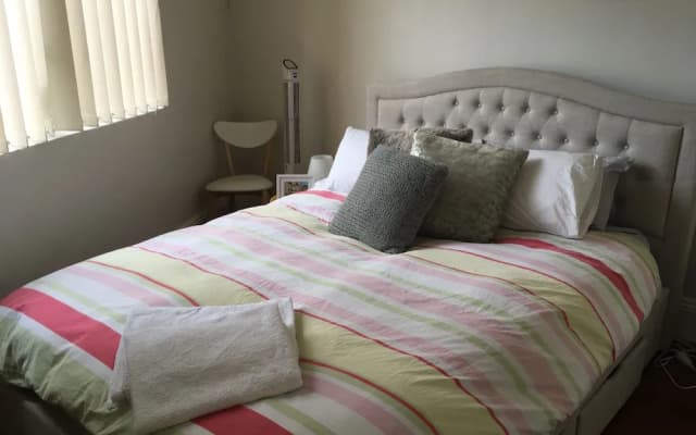 BUDGET Bourke st Apartment - photo 3