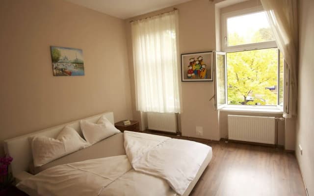 Suite Deluxe Sch?Nbrunn - photo 4