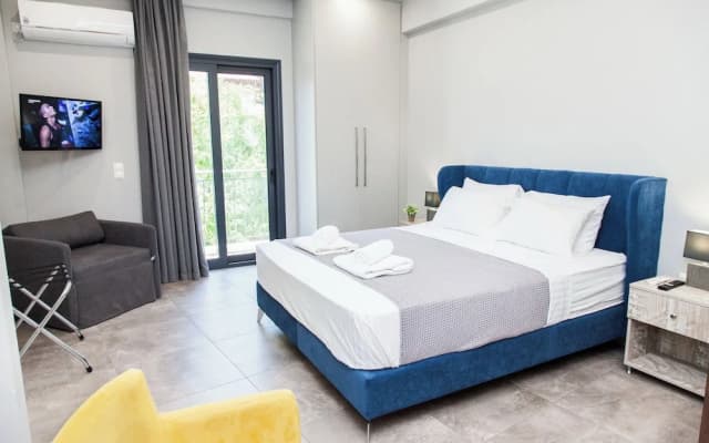 Elegant Rooms Athens - photo 4