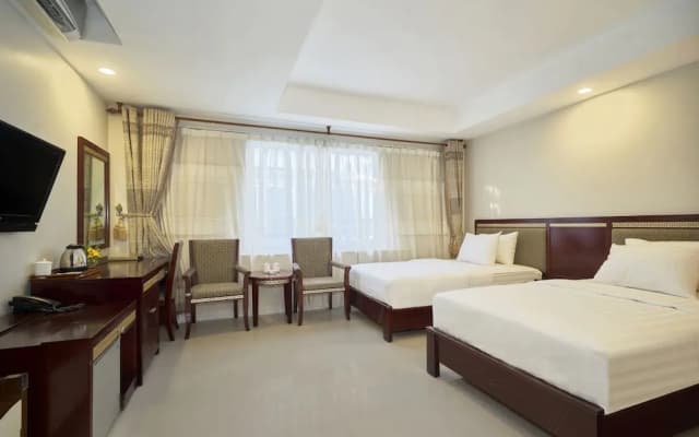 Bizu Hotel Ii - Phu My Hung District 7 - photo 5