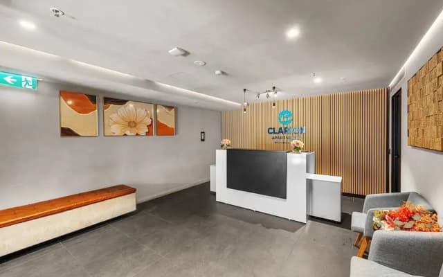 Clarion Apartments South Melbourne - photo 2