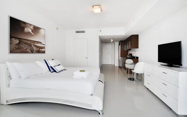 Stunning Studio in Brickell by Sonder - photo 2