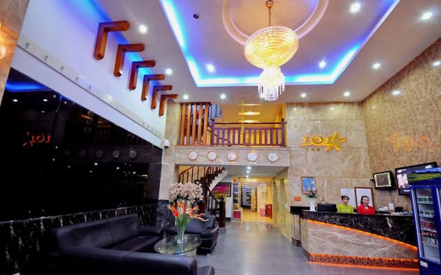 101 Star Hotel - photo 2
