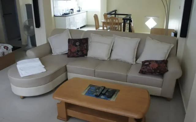 Jomtien Beach Apartments - photo 2