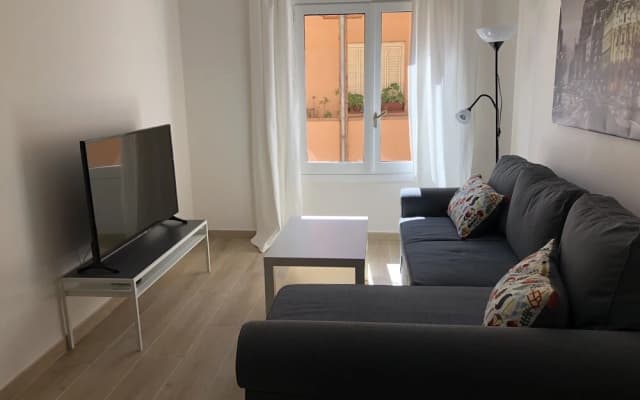Apartamento en edificio Barroco en Madrid - photo 3