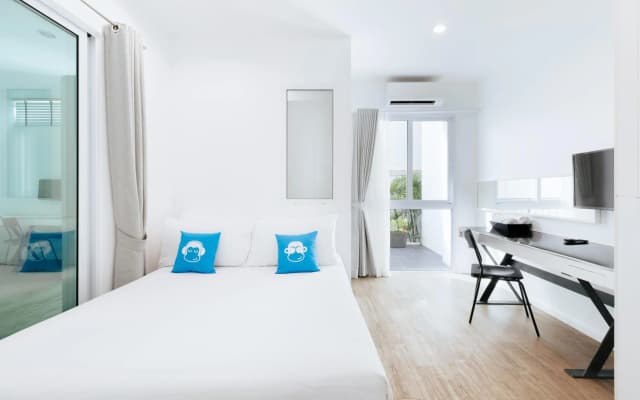 Blu Monkey Bed & Breakfast Phuket - photo 3