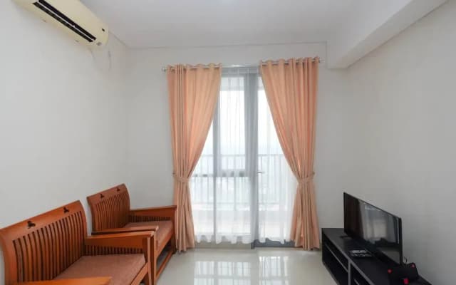 Spacious And Nice 2Br Apartment At Royal Olive Residence - photo 3