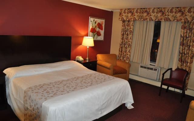 Par Central Motor Inn - photo 5