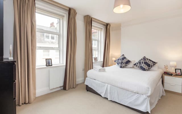 Chiltern And Baker Luxury Suites - photo 2
