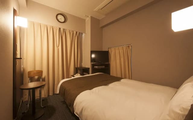 Shinsaibashi ARTY Inn - photo 2