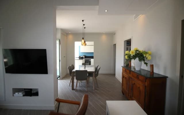 Nice Booking- Le Rooftop Port Terrasse - photo 2