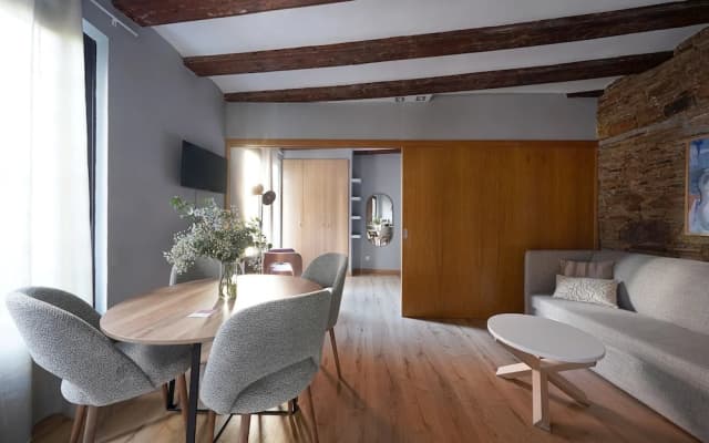 Numa | Lustre Apartments - photo 4