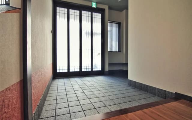 Em,S 280 - photo 2