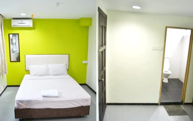 Cosmic Hotel - photo 3