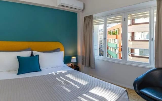 Crown Syntagma Apartment - photo 2