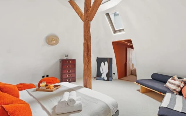 Stylish 1BR Parc Monceau Retreat - photo 5