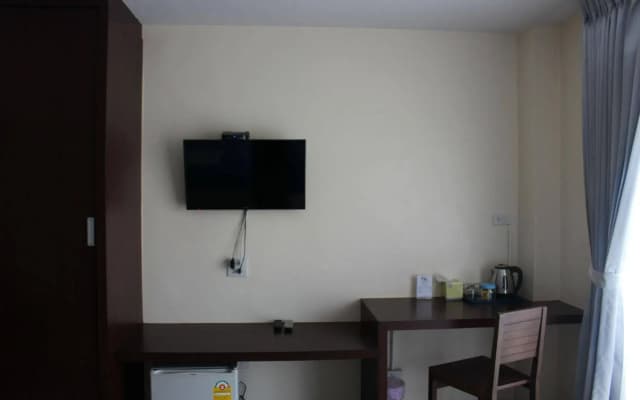 Hanuman Hostel - photo 2