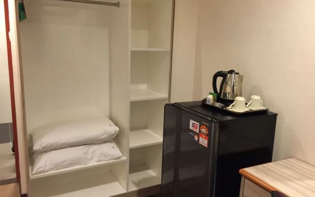 Lai Lai Hotel - photo 3