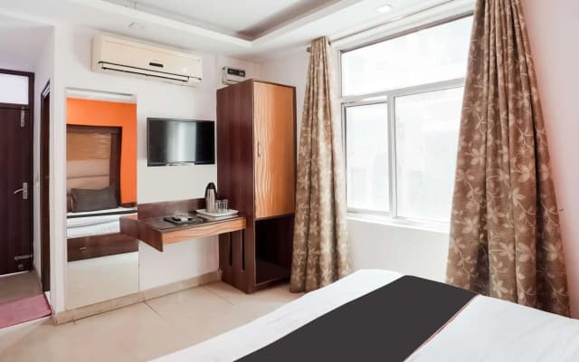 Oyo 79847 Collection O Hotel LS - photo 3