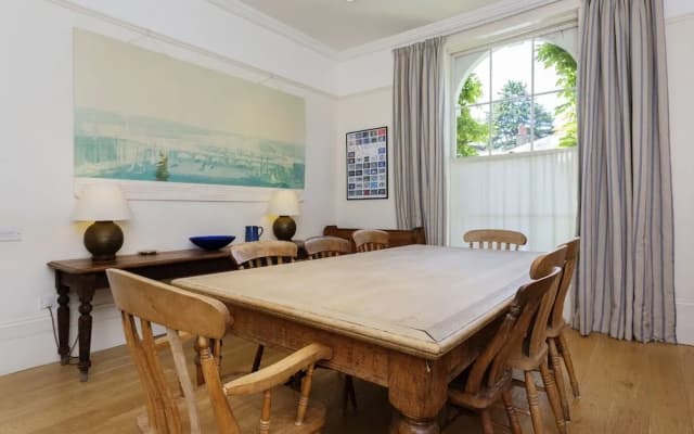 Veeve Grand Greenwich 5 Bed House On Hyde Vale - photo 2