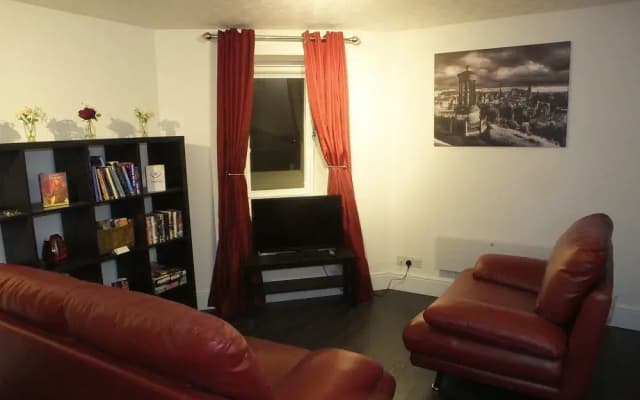 Edinburgh Pearl Apartments - Lochrin Place - photo 4