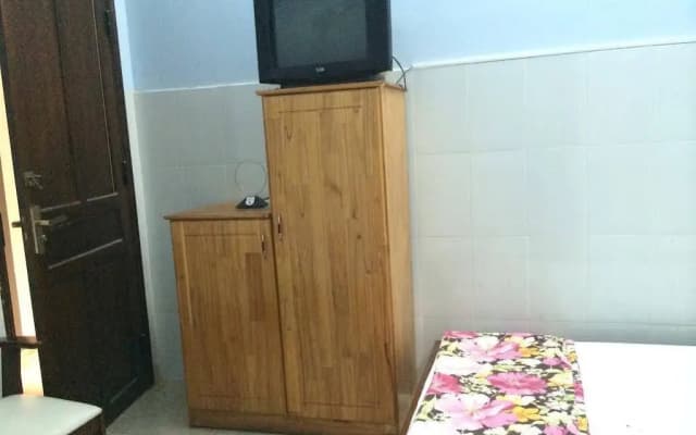 Phuong Lien Hotel - photo 5