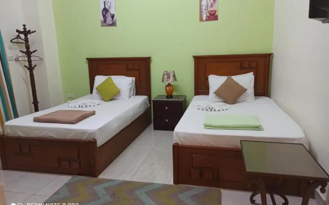 Golden Star Hotel - photo 5
