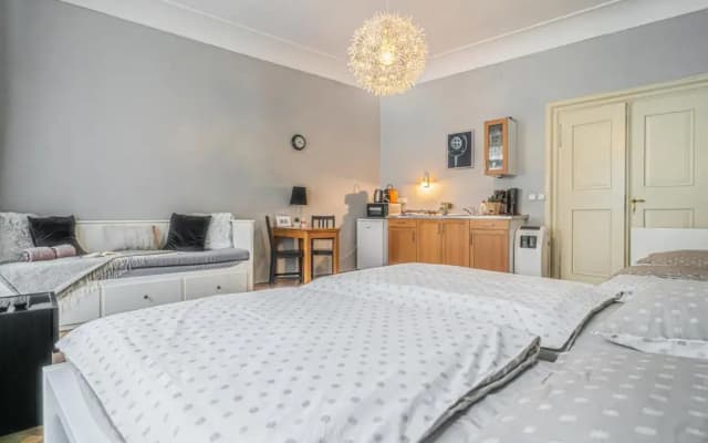 Stylish Studio Close to Prague Castle, WalkScore 99% - photo 3