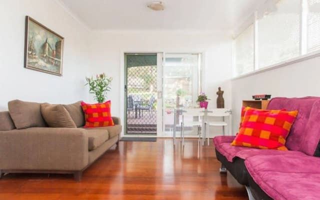 Eltham Retreat Guest House - photo 4