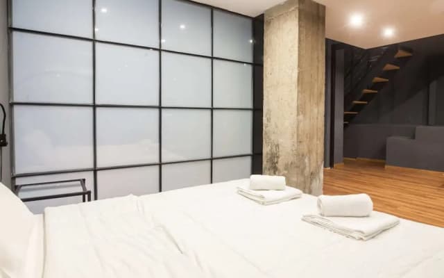 Modern Industrial Apt In Neos Kosmos - photo 2