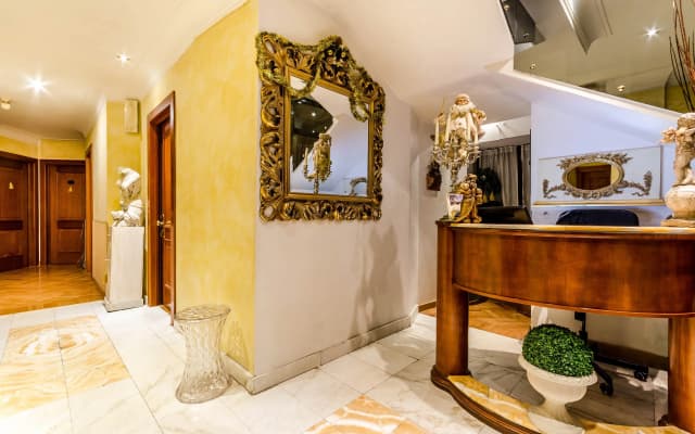 Luxury Rooms H 2000 Roma - photo 2